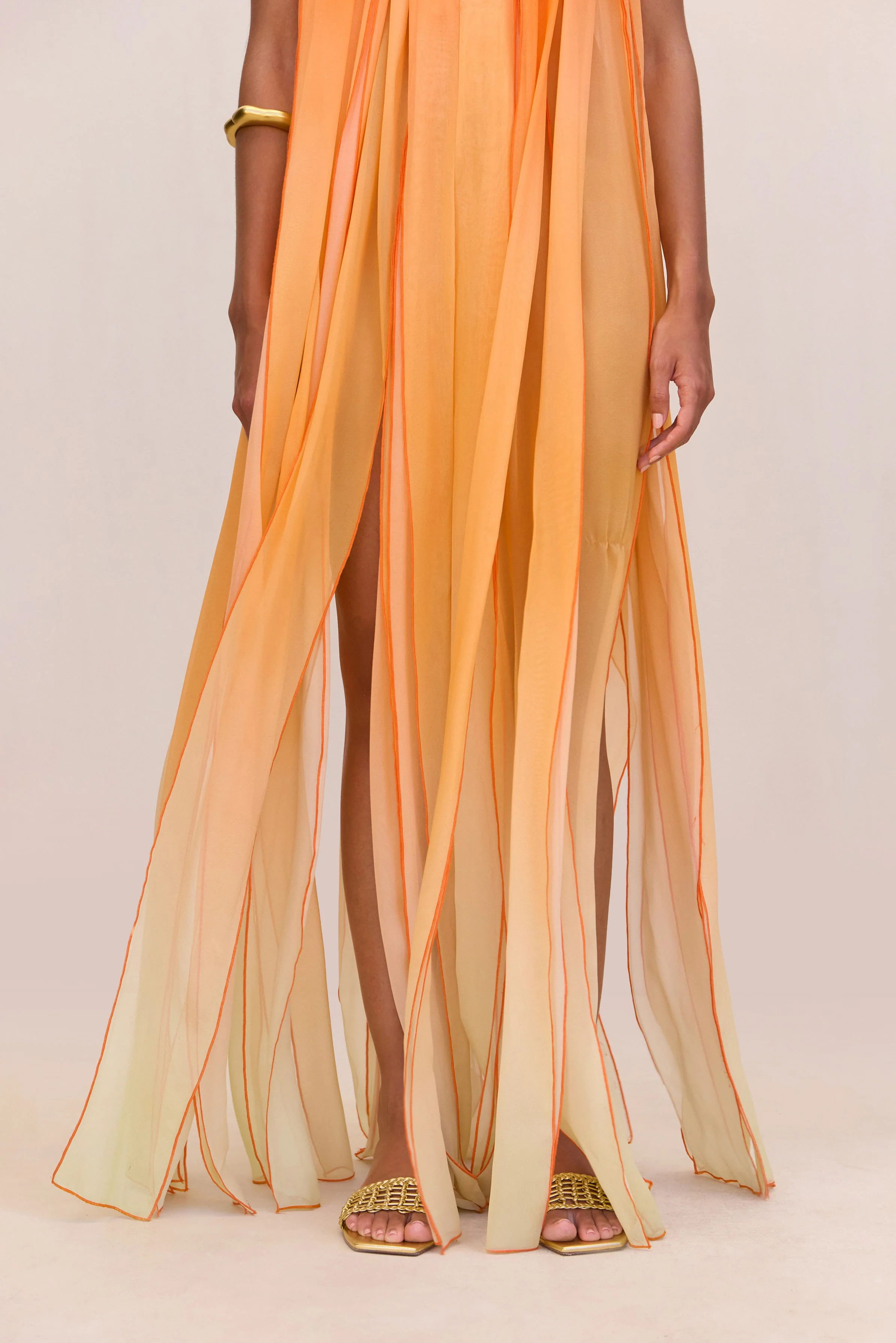 ADITI GOWN - OMBRE - Image 5