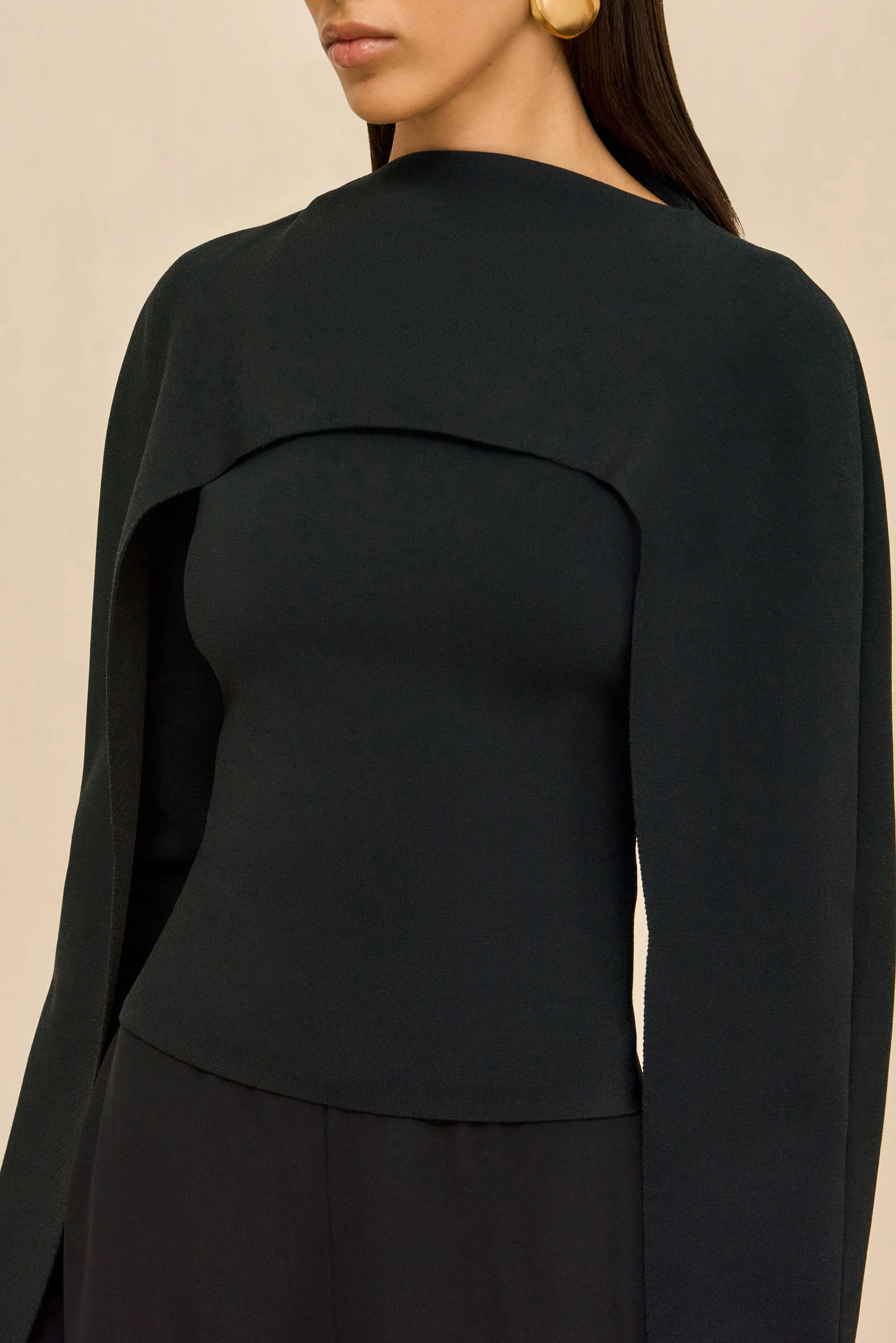 ALKA KNIT TOP - BLACK