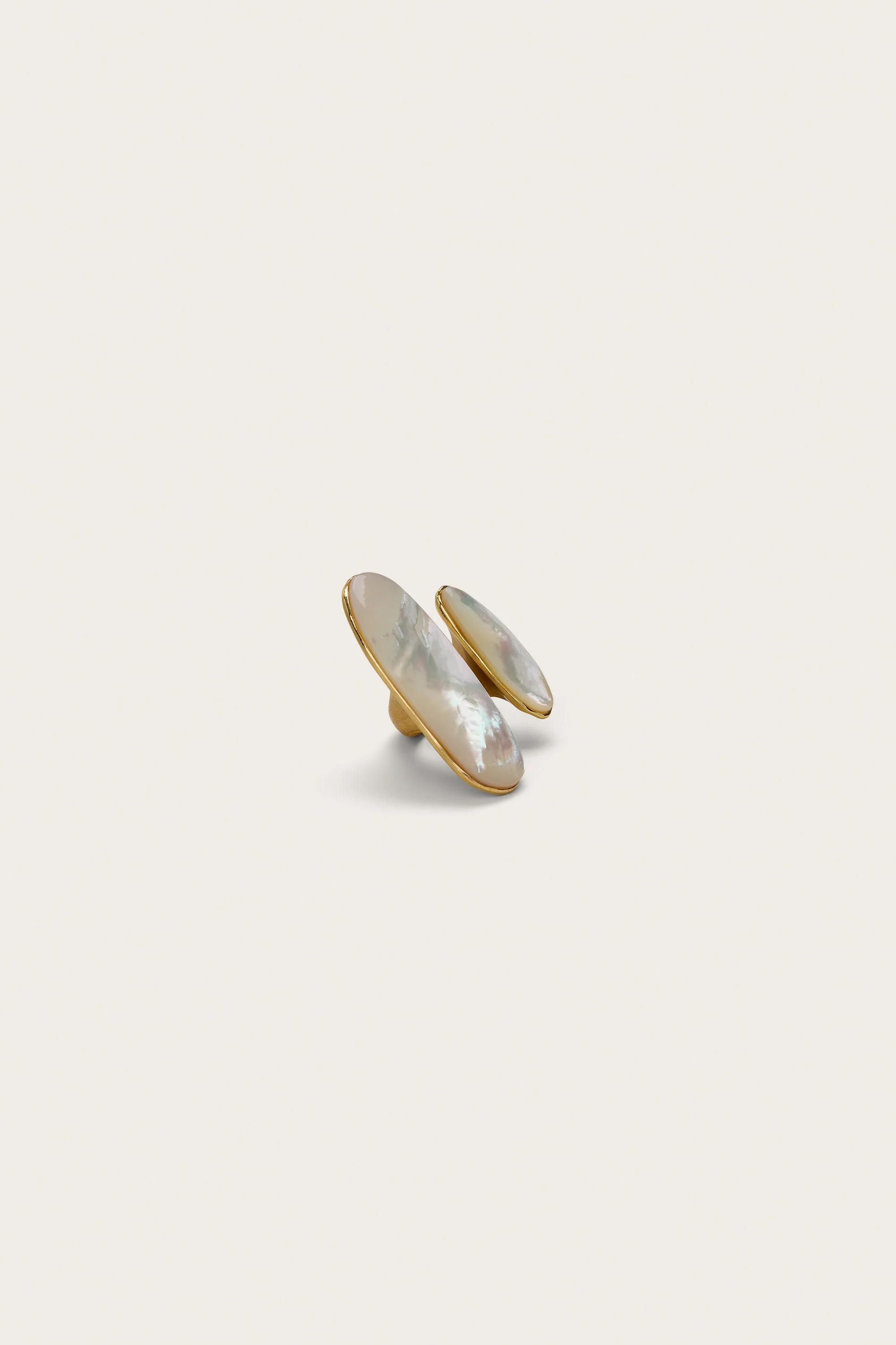 AMI RING - MOTHER OF PEARL - Image 3