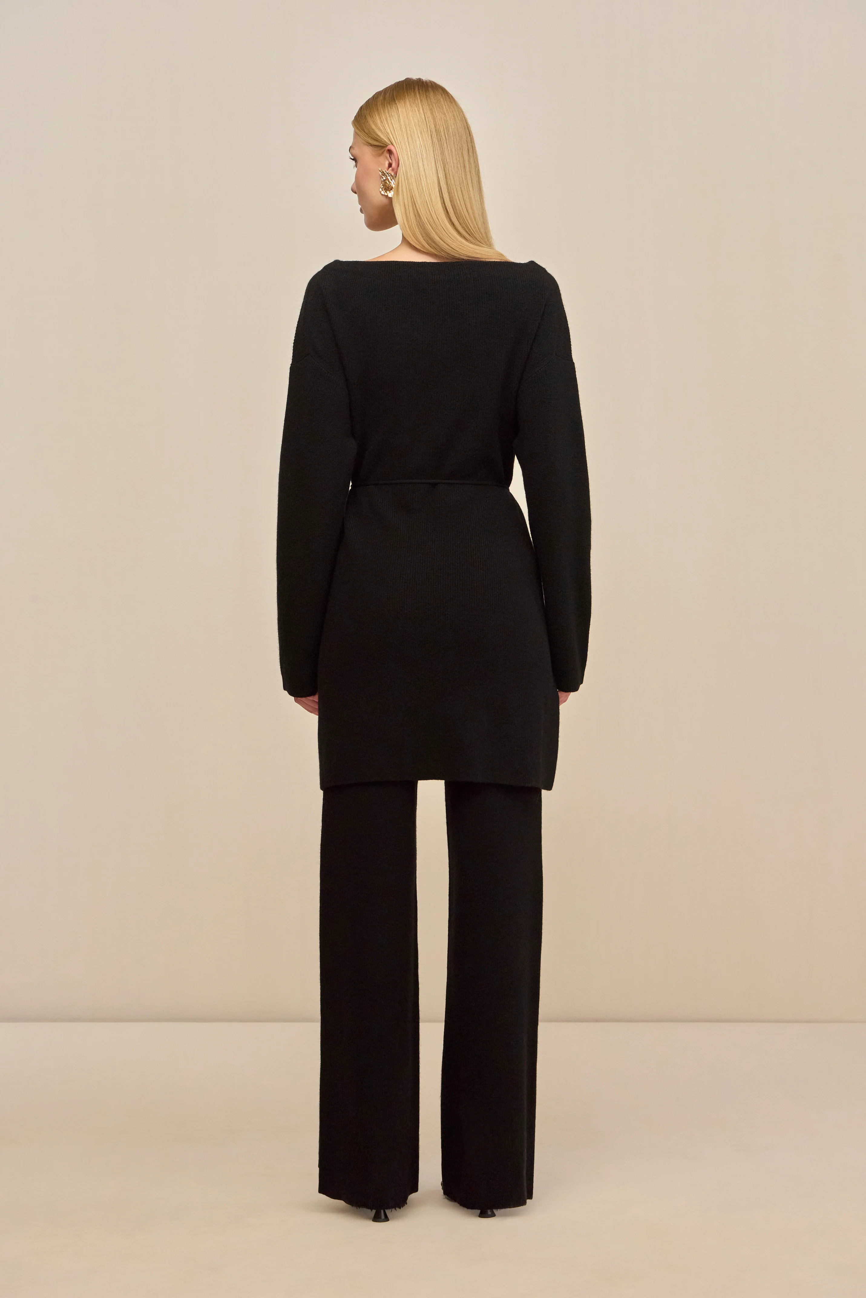 ARAIA SWEATER - BLACK - Image 4