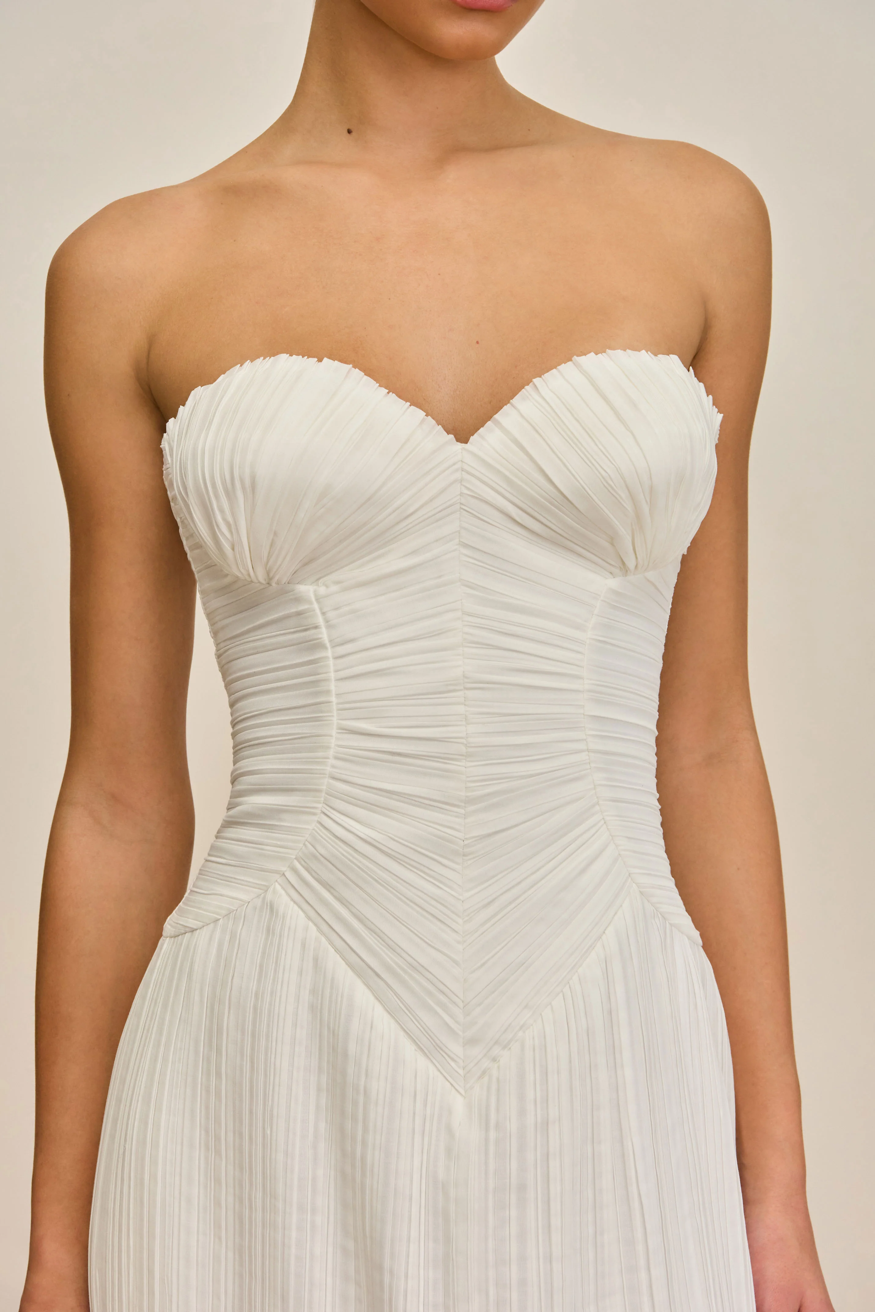 ASHIKA GOWN - OFF WHITE - Image 3