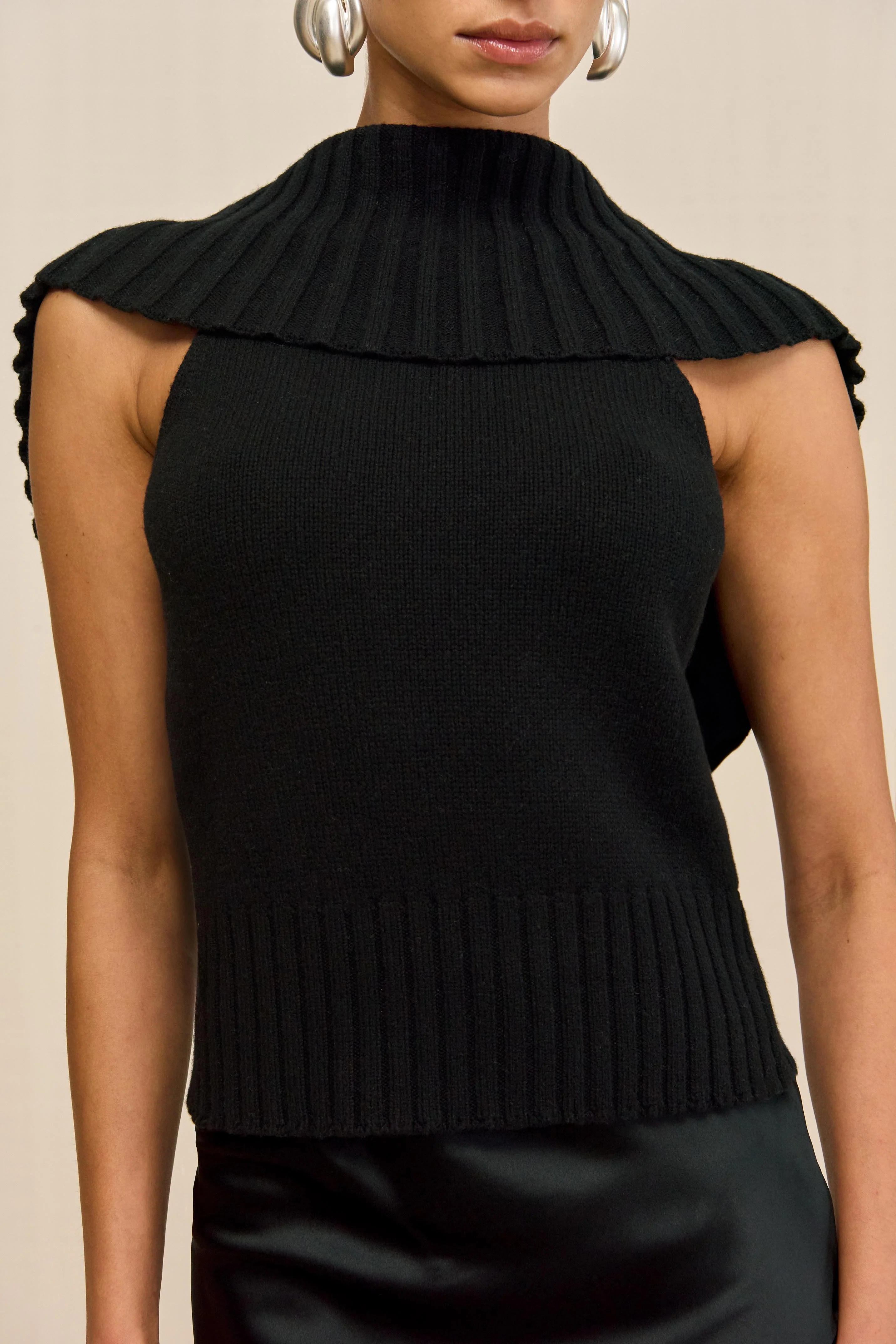 CHEN TOP - BLACK - Image 4
