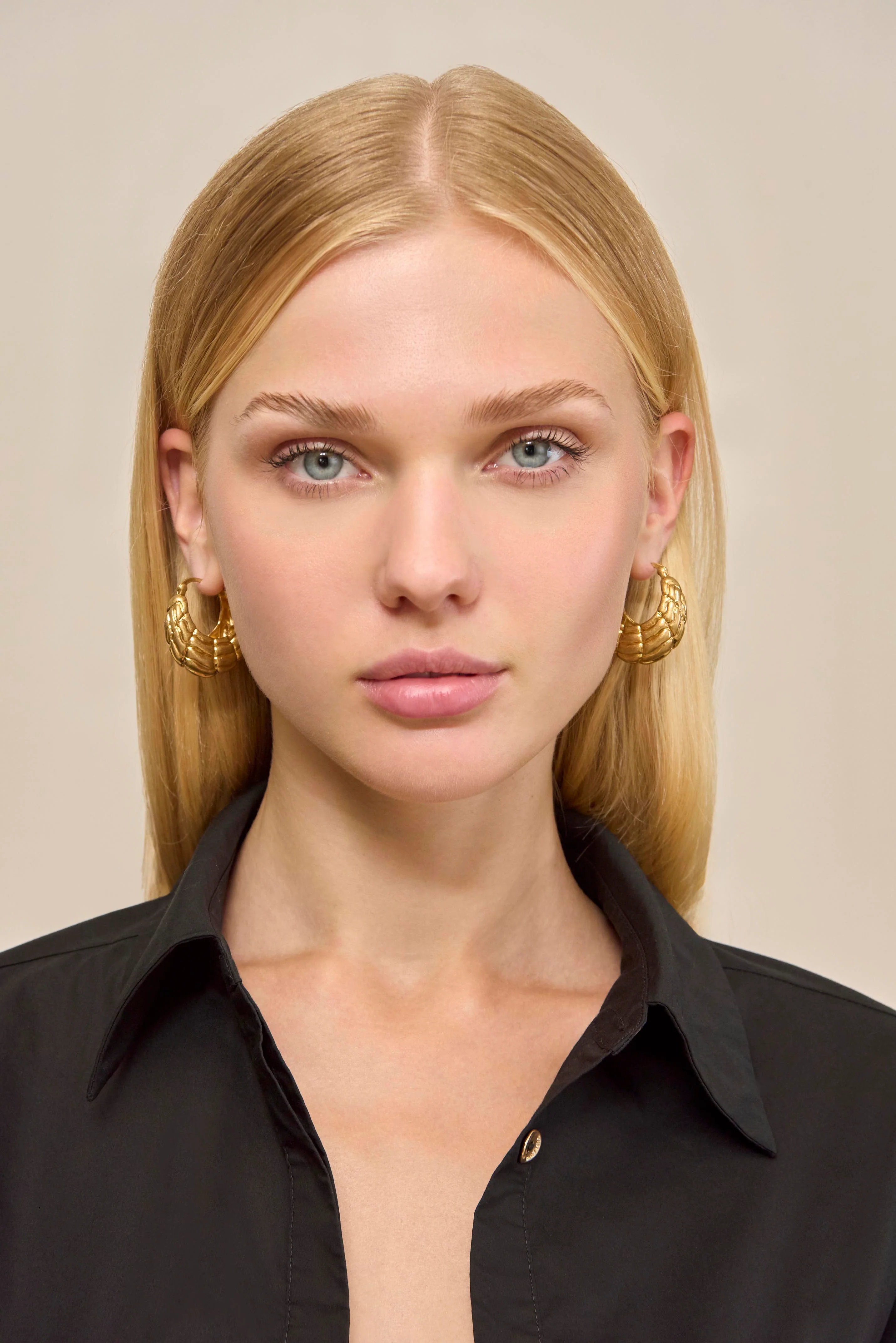 FARINA EARRING - ANTIQUE BRASS - Image 3