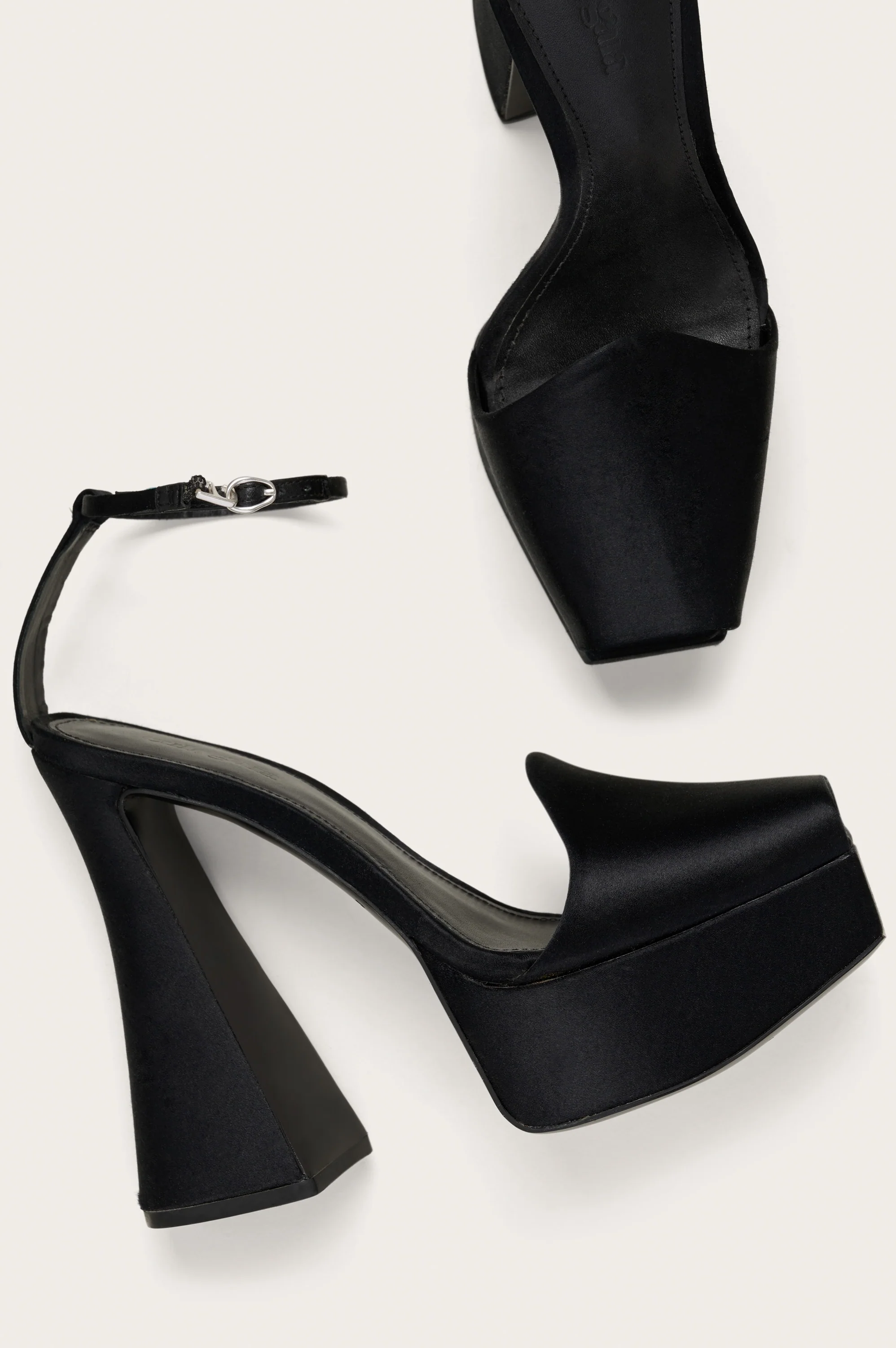 LAINA PLATFORM - BLACK - Image 4
