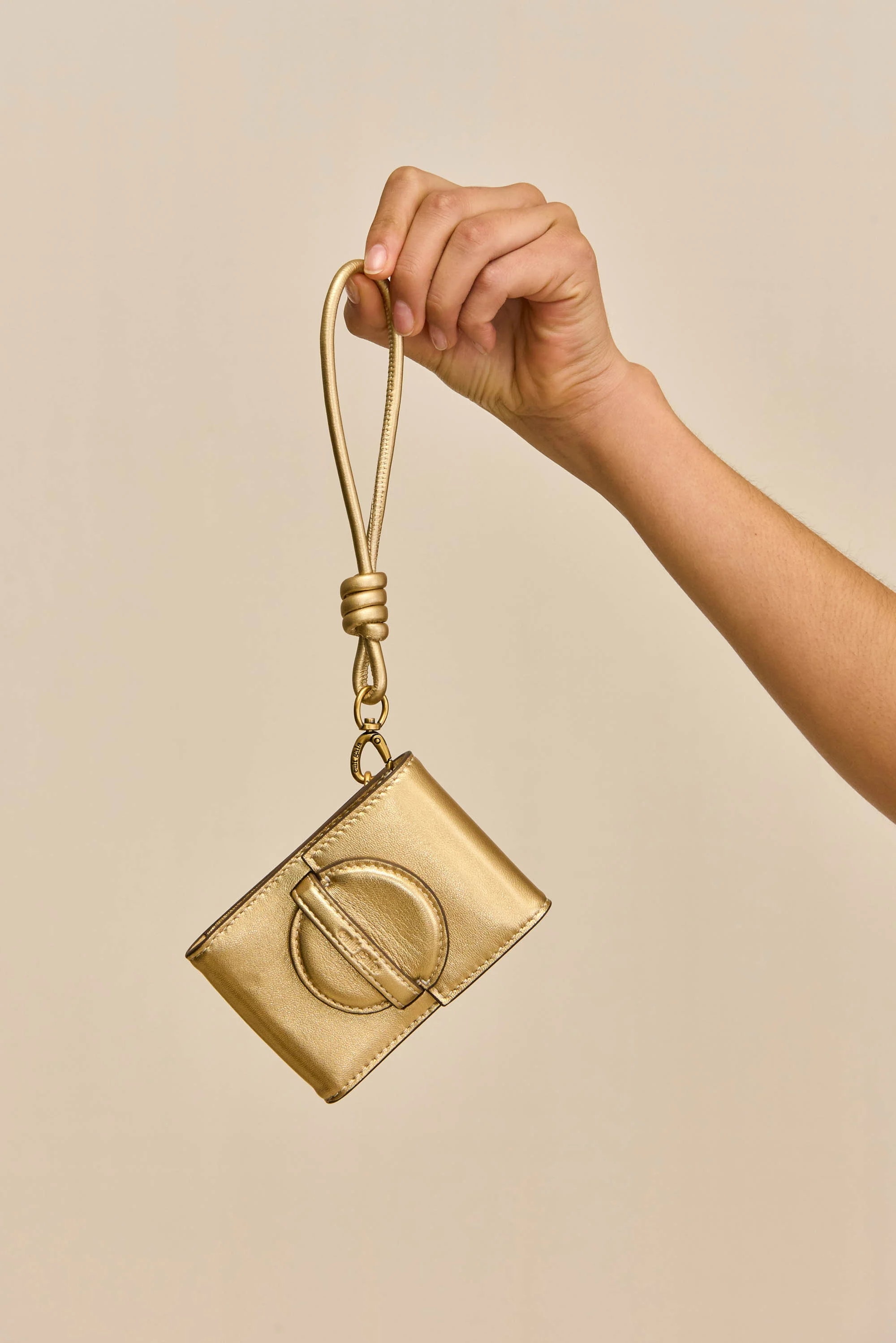 LEO CARD CASE - BRASS - Image 4