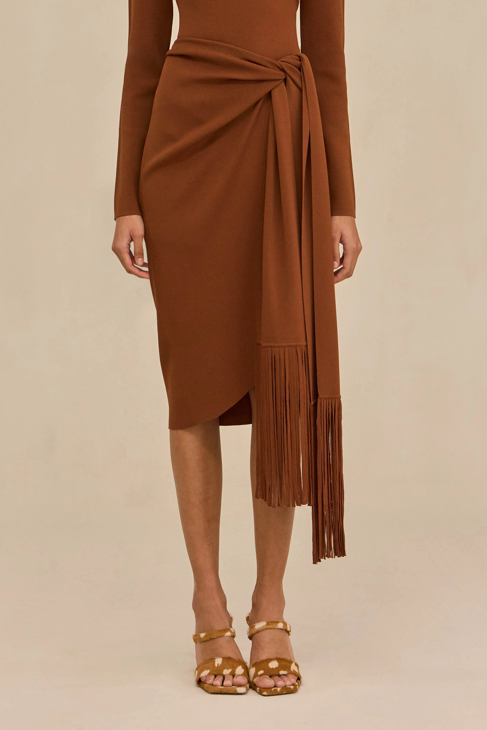 LERA KNIT DRESS - SADDLE - Image 4