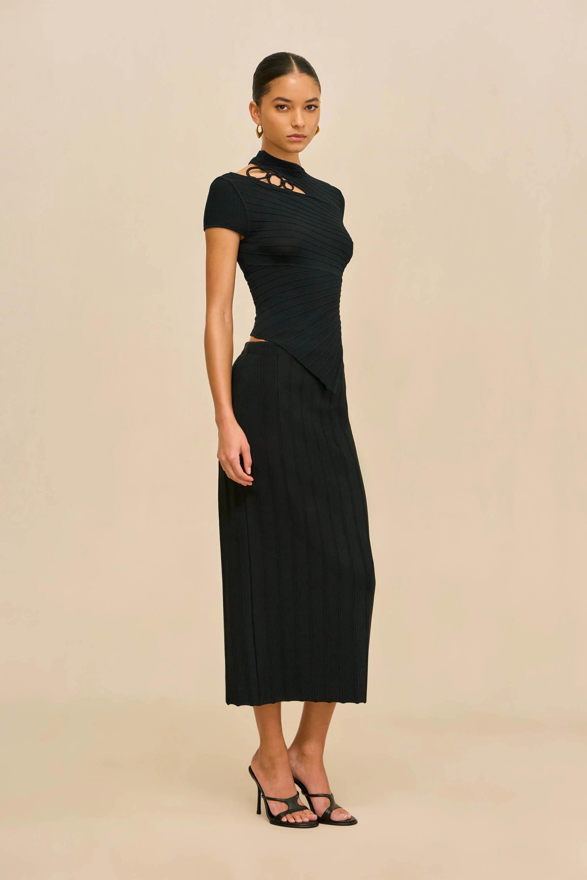NESSI KNIT TOP - BLACK - Image 4