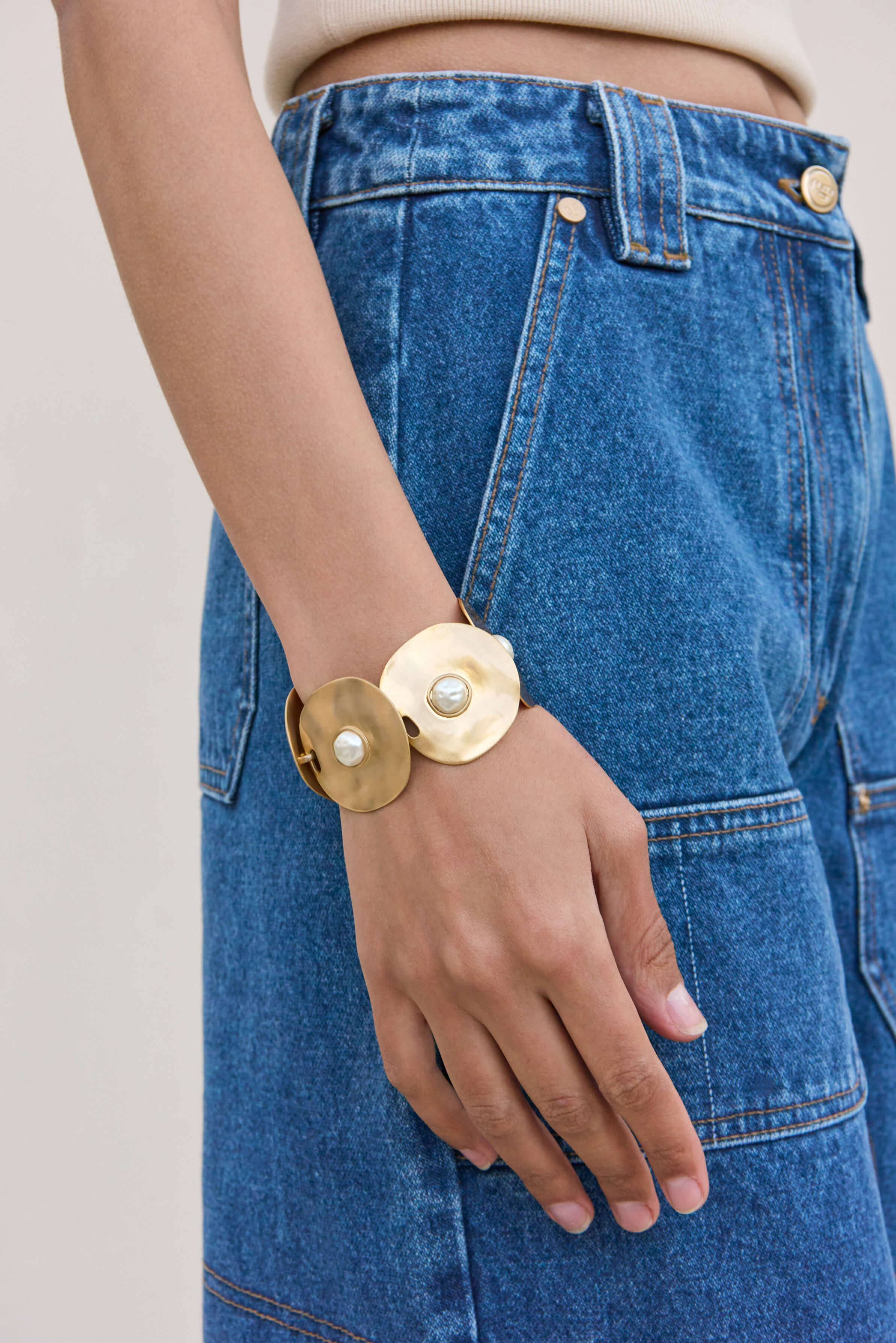 NOELY BRACELET - PEARL MULTI - Image 2