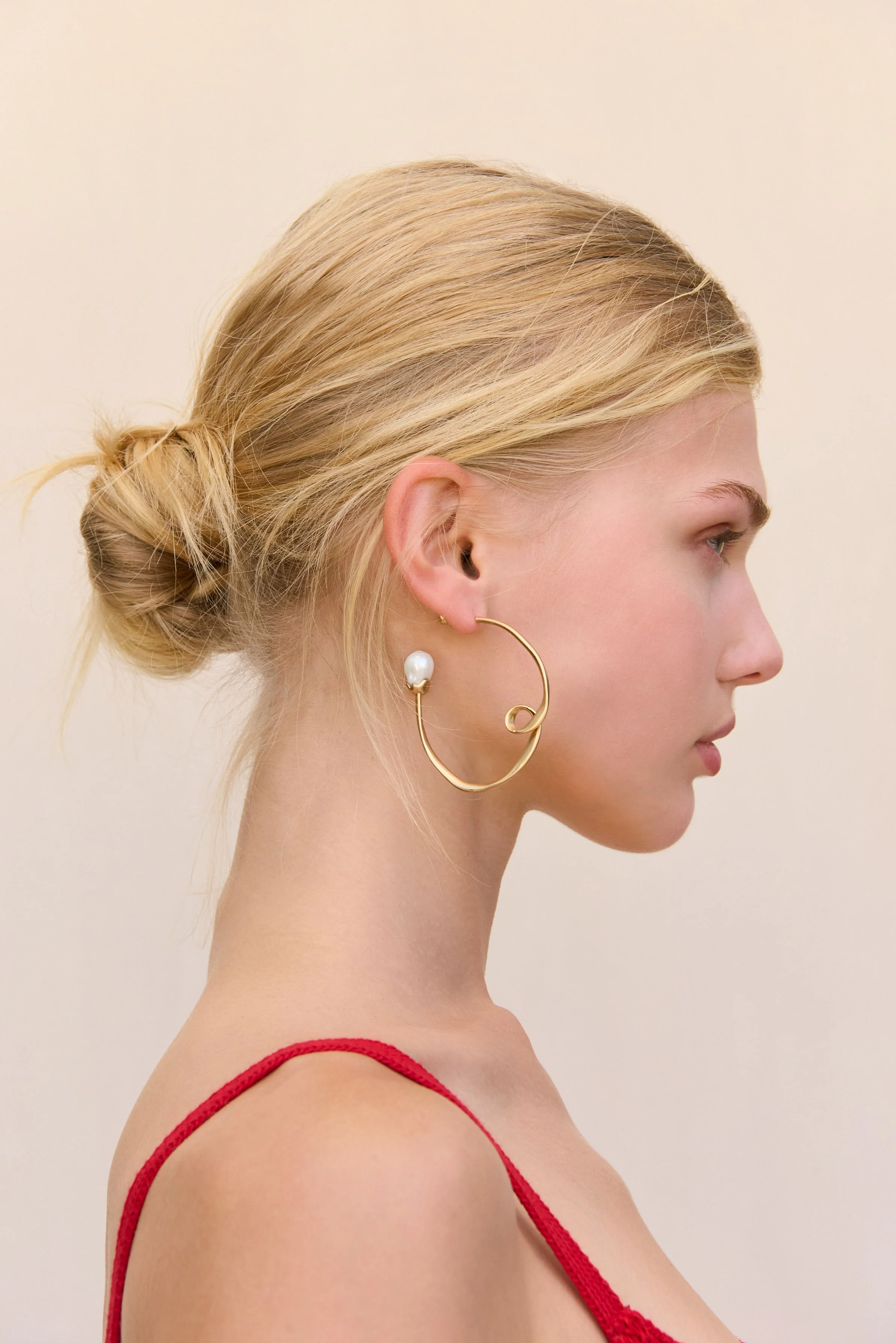 RENA EARRING - BRUSHED BRASS - Image 2