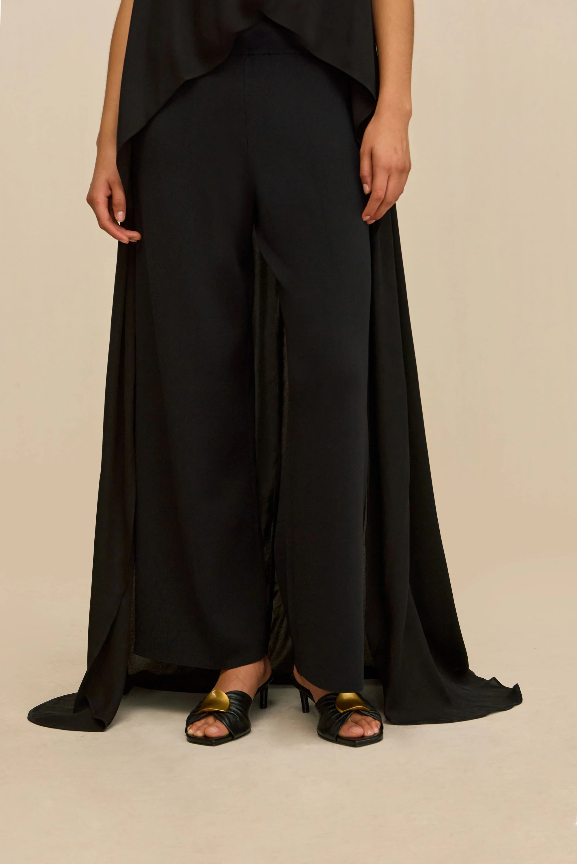 SARA PANT - BLACK - Image 2