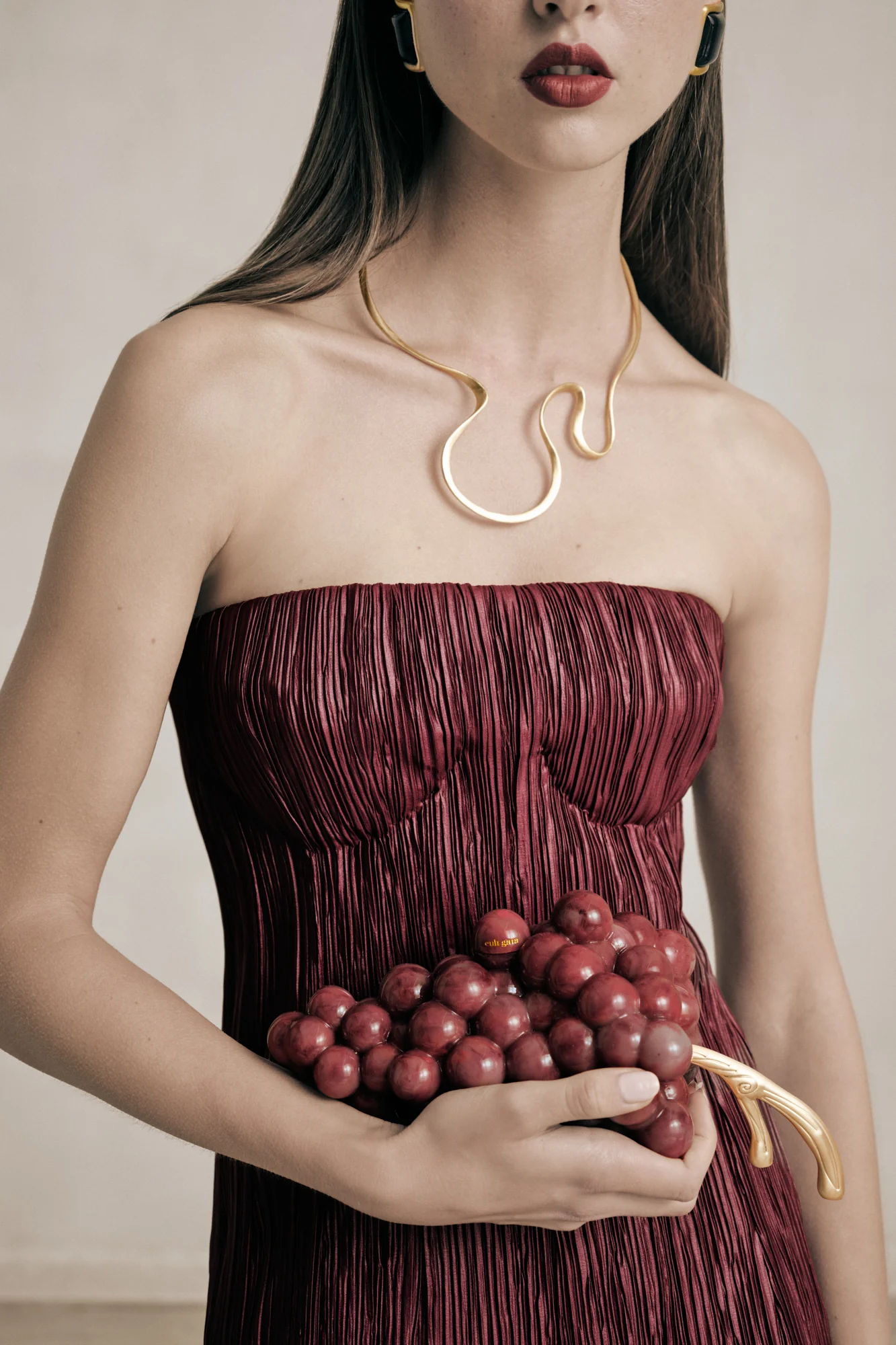 SUNI CHOKER - BRUSHED BRASS - Image 3